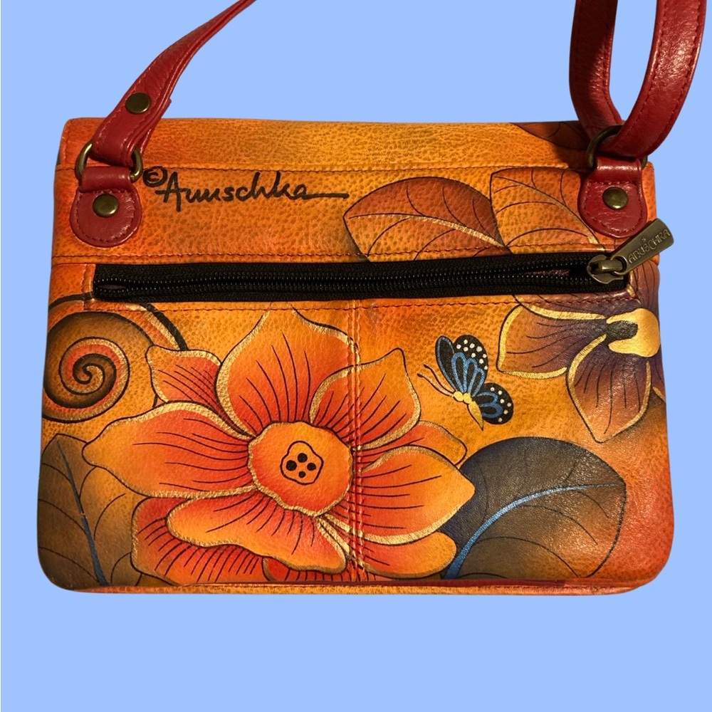 GUC Aunschka  Crossbody